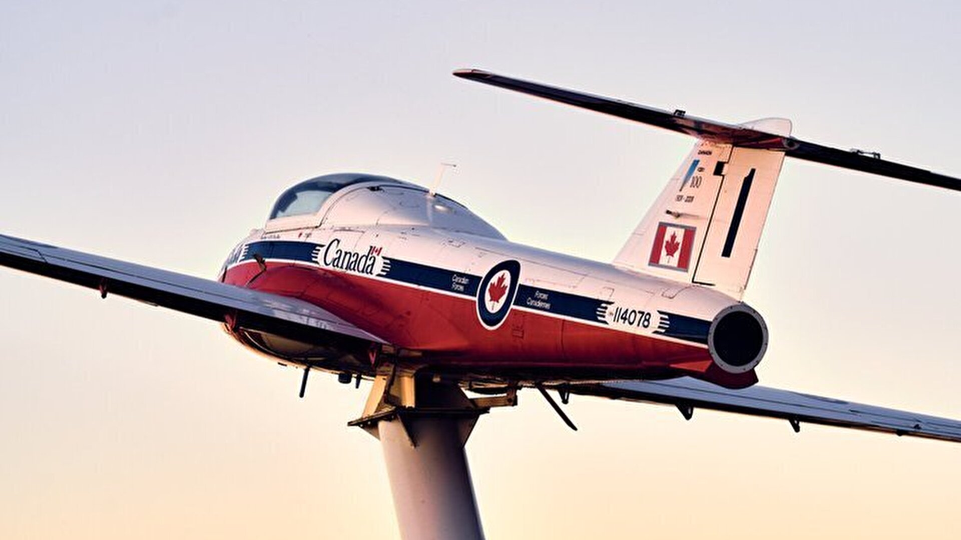 Tutor Jet display